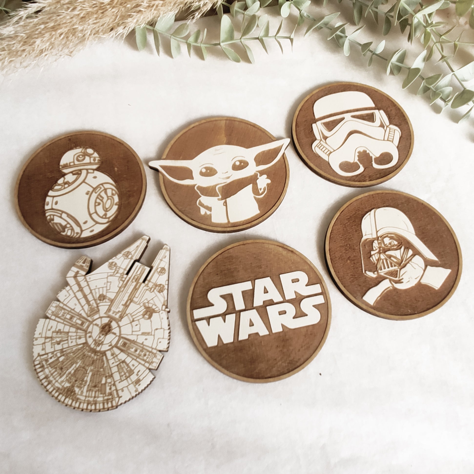 Set of 6 Star Wars Wooden Coasters - Handmade Gift - Housewarming - Wood Kitchenware - Baby Yoda - The Mandalorian-1